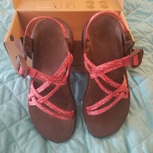 Size 8 M Chaco sandals